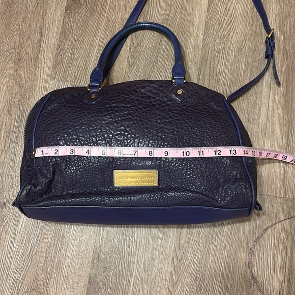 Marc By Marc Jacobs Pebbled Lamb leather purse. - Picture 7 of 16